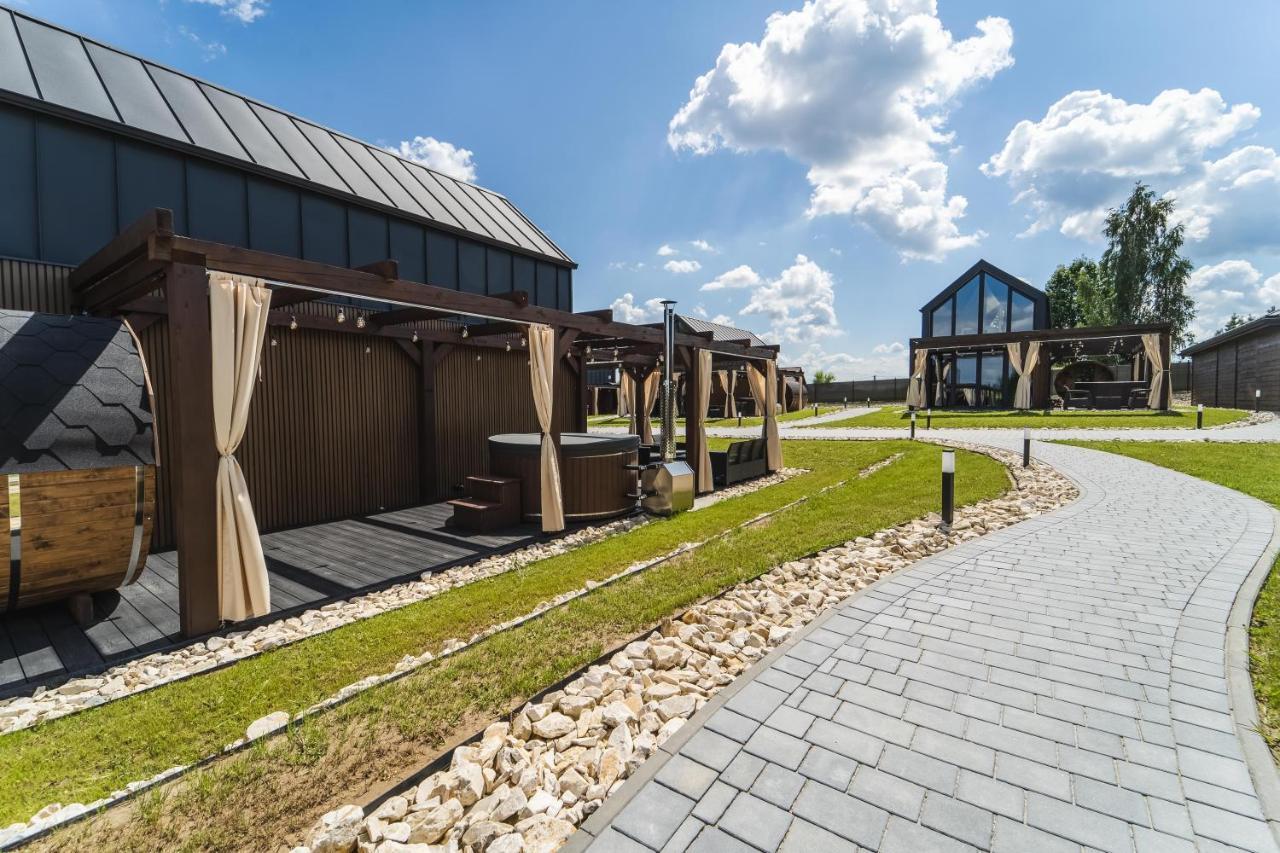 Village Resort Sauna & Jacuzzi & Netflix Tworkowa Exterior foto