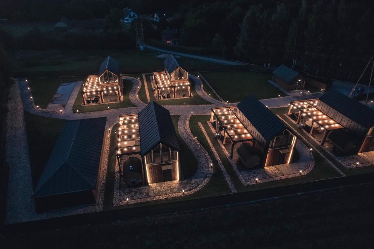 Village Resort Sauna & Jacuzzi & Netflix Tworkowa Exterior foto
