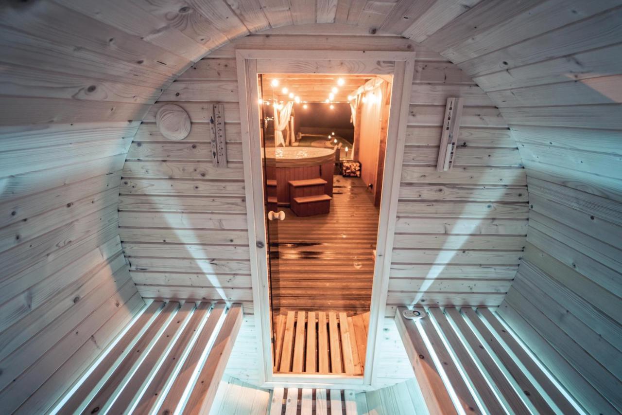 Village Resort Sauna & Jacuzzi & Netflix Tworkowa Exterior foto