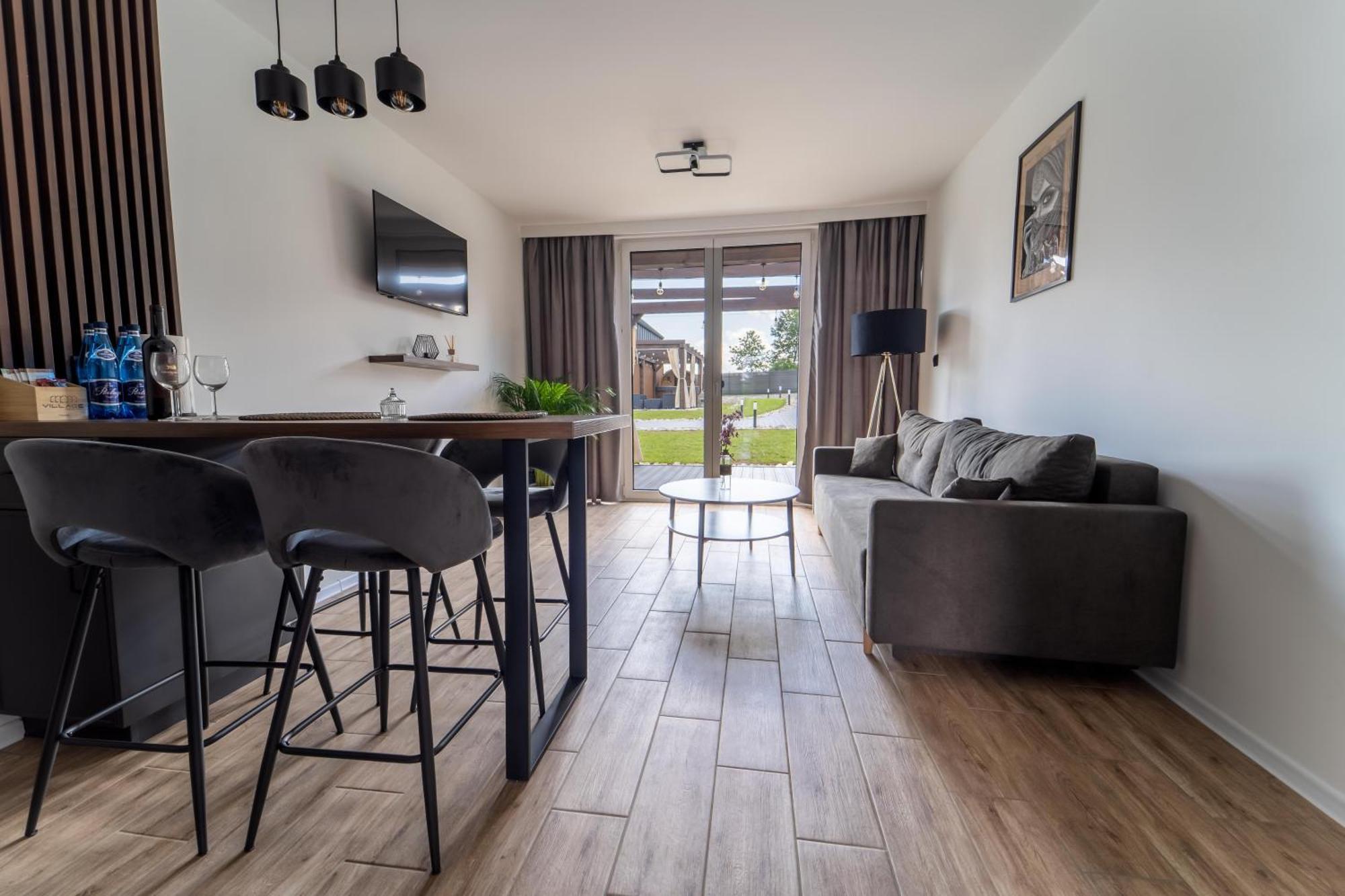 Village Resort Sauna & Jacuzzi & Netflix Tworkowa Exterior foto