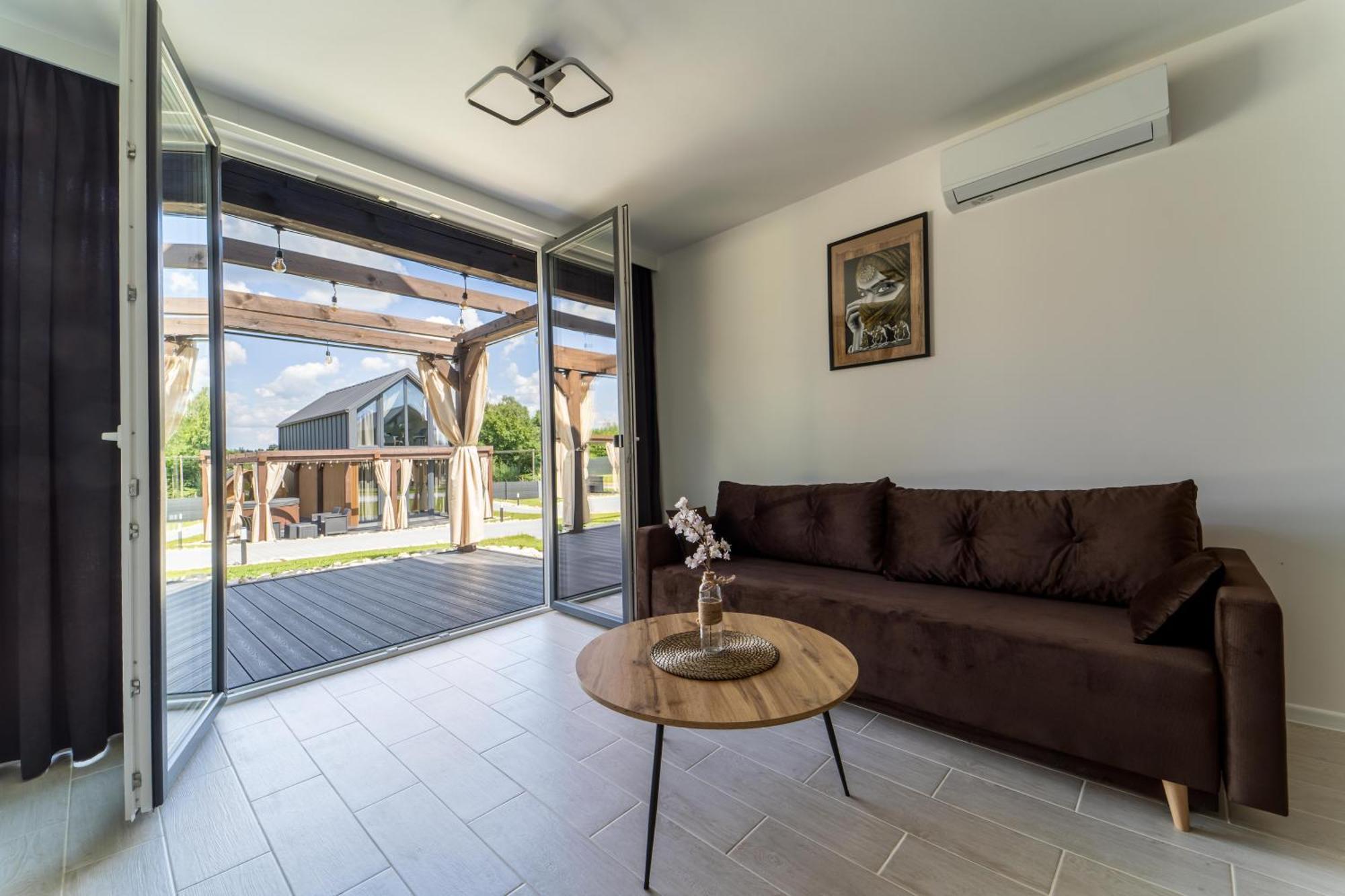 Village Resort Sauna & Jacuzzi & Netflix Tworkowa Exterior foto
