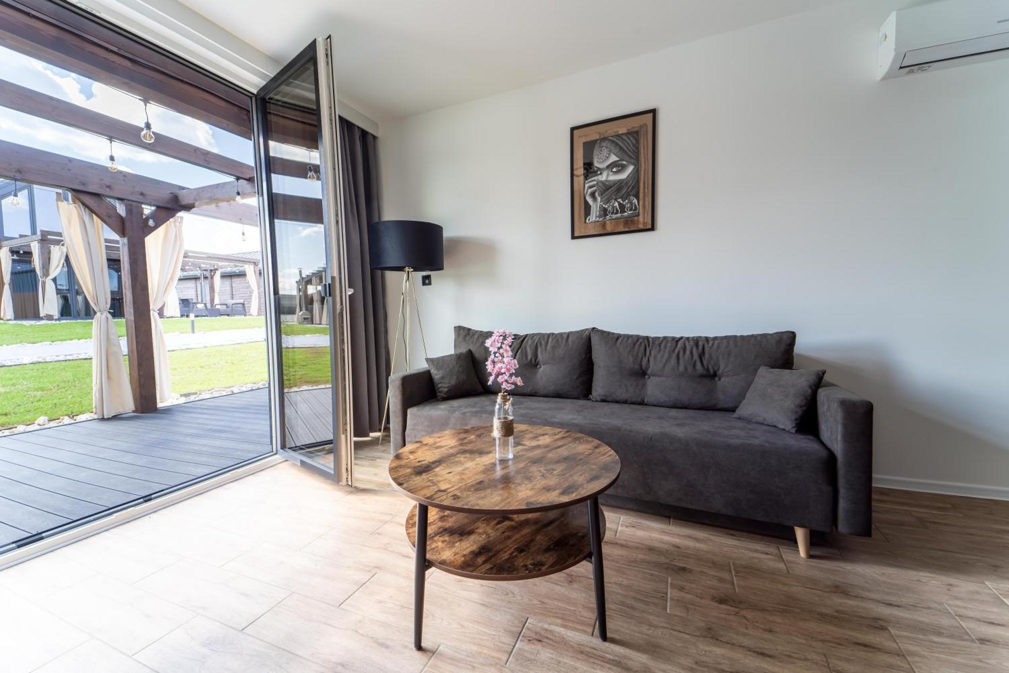 Village Resort Sauna & Jacuzzi & Netflix Tworkowa Quarto foto