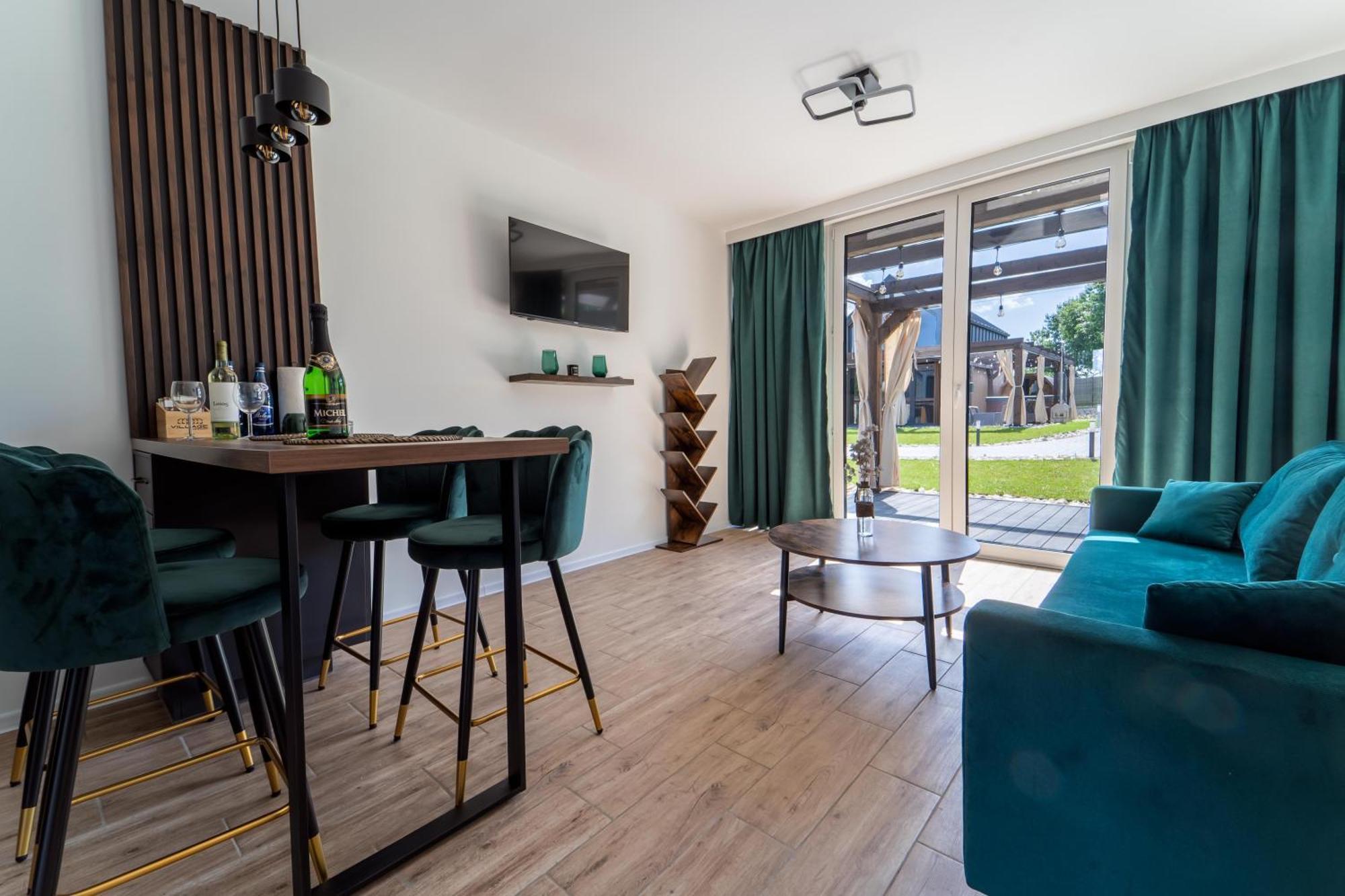 Village Resort Sauna & Jacuzzi & Netflix Tworkowa Quarto foto