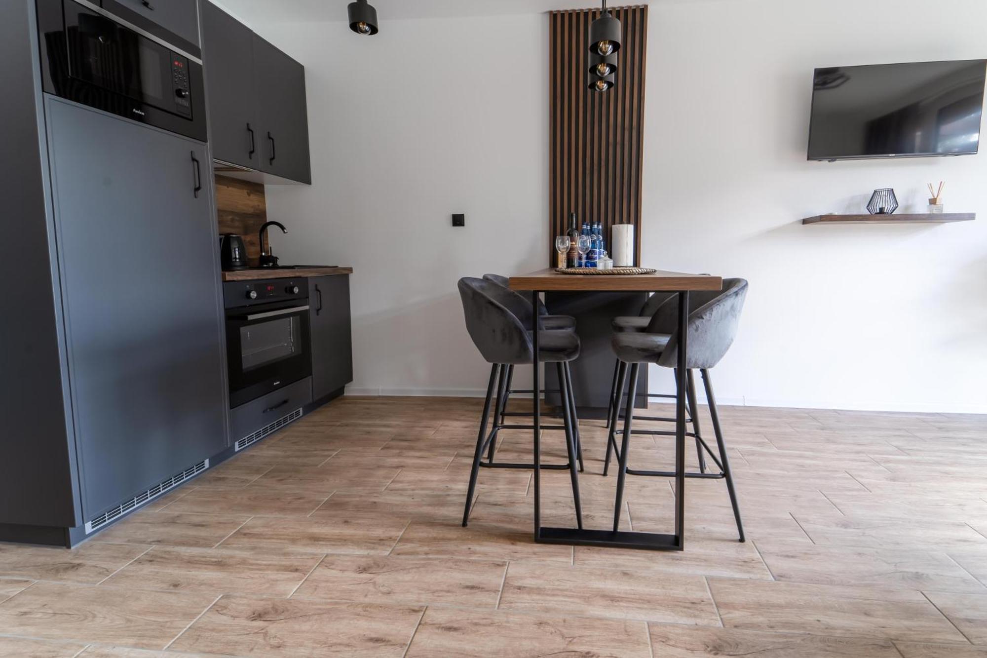 Village Resort Sauna & Jacuzzi & Netflix Tworkowa Quarto foto