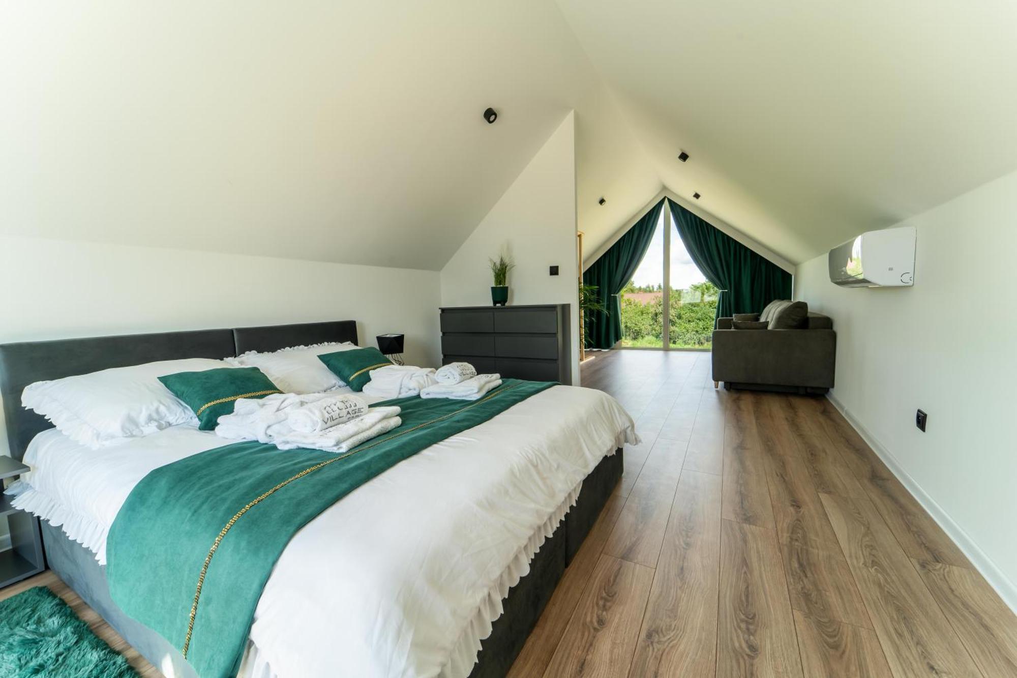 Village Resort Sauna & Jacuzzi & Netflix Tworkowa Quarto foto